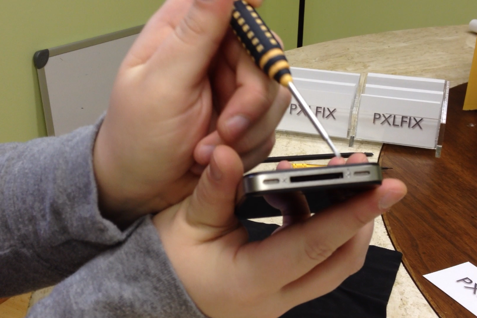 How to replace the Home button on your iPhone 4 (GSM only) | iMore