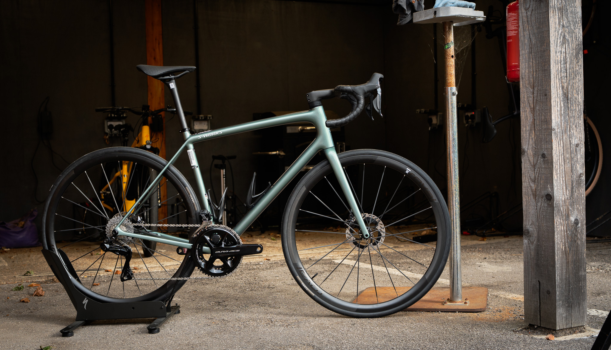 details of the new Specialized Aethos