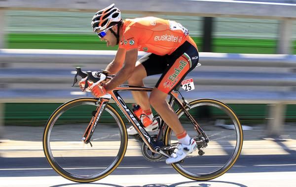 Ruben Perez (Euskaltel-Euskadi) went on a solo attack from the breakaway