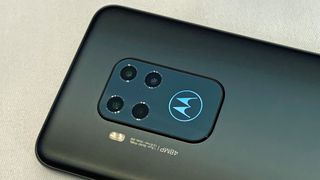 The Motorola One Zoom