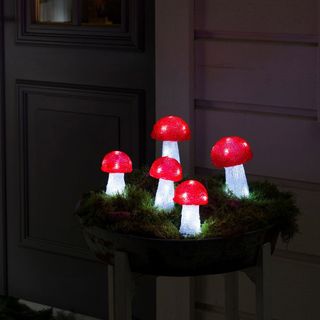 outdoor mushroom lights from Crocus