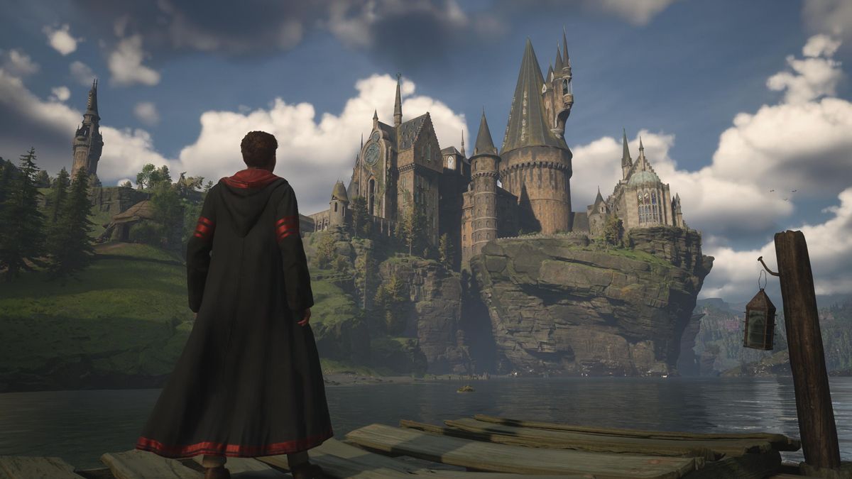 Hogwarts Legacy's PS4 Version Makes Big Castle Change Compared to PS5