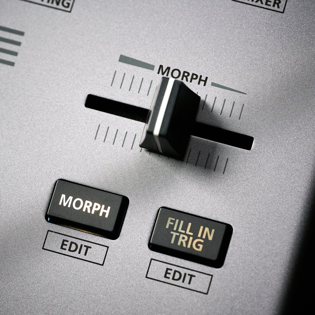 Roland TR-1000 Rhythm Creator