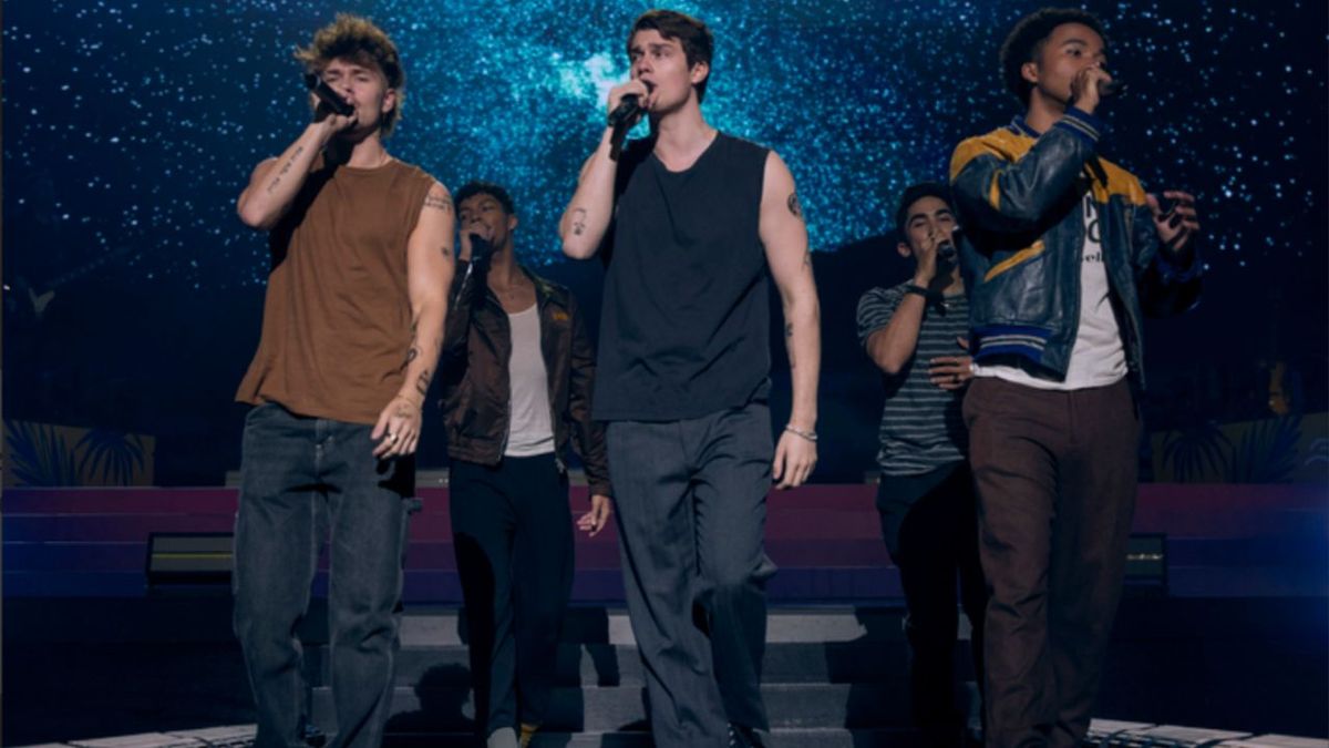 Nicholas Galitizine and the rest of the actors portraying the fictional August Moon band in The Idea of You