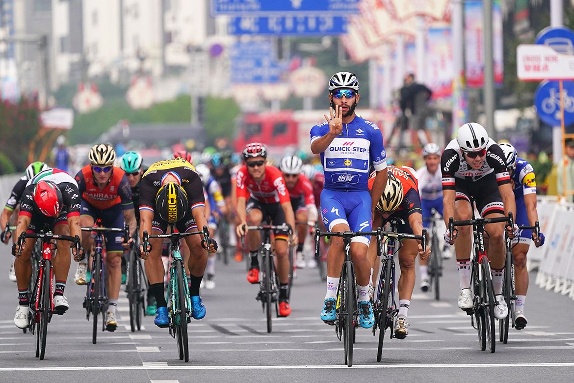 Fernando Gaviria (Quick-Step Floors) beat Niccolo Bonifazio (Bahrain-Merida) and Dylan Groenewegen (LottoNl-Jumbo)