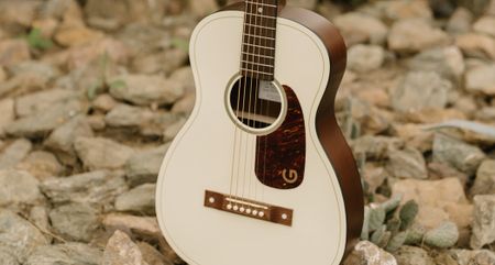 Gretsch Jim Dandy Parlor Ltd in Vintage White