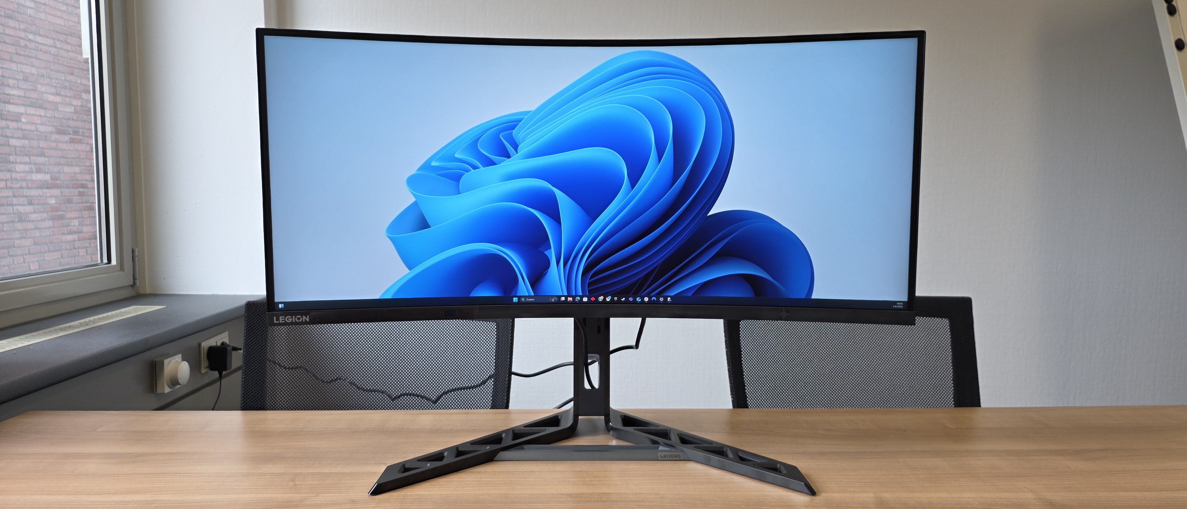 Lenovo Legion R34w-30