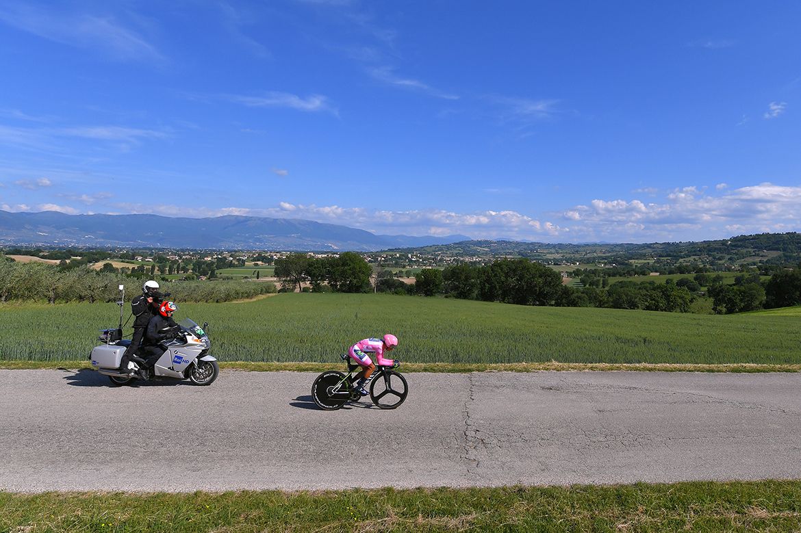 Nairo Quintana on course on the Giro d'Italia's stage 10 TT