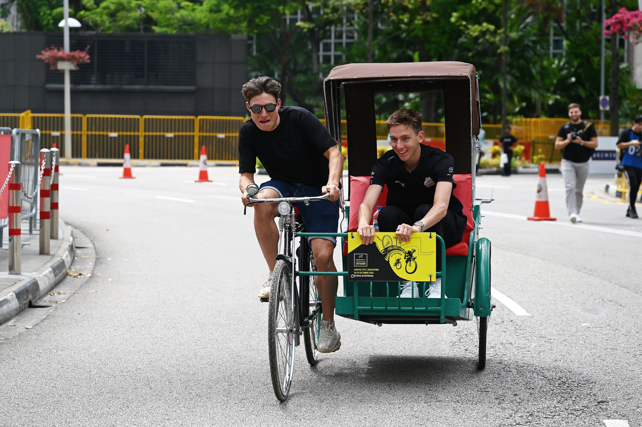 Jasper Philipsen and Tadej Pogacar back on the same team in Singapore
