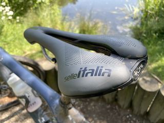 Selle Italia Flite Gravel saddle on a gravel bike