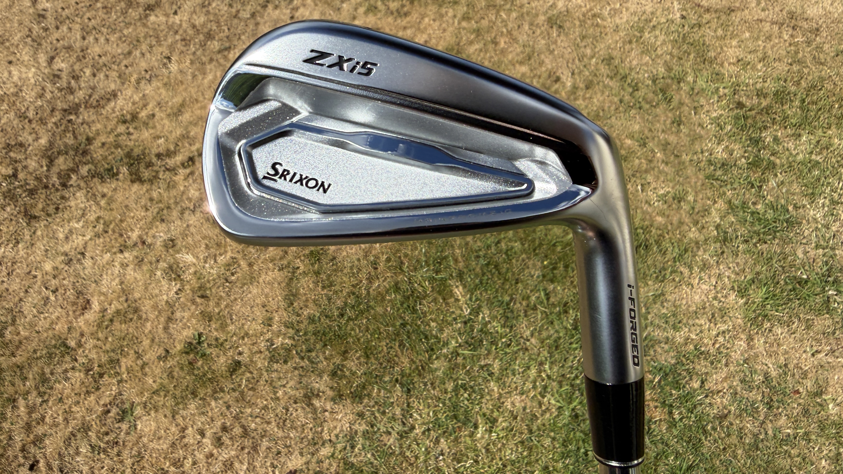 Photo of the Srixon 2026 ZXi5 Iron