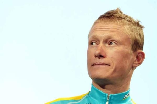 Alexander VInokourov considers a question at the Astana presentation
