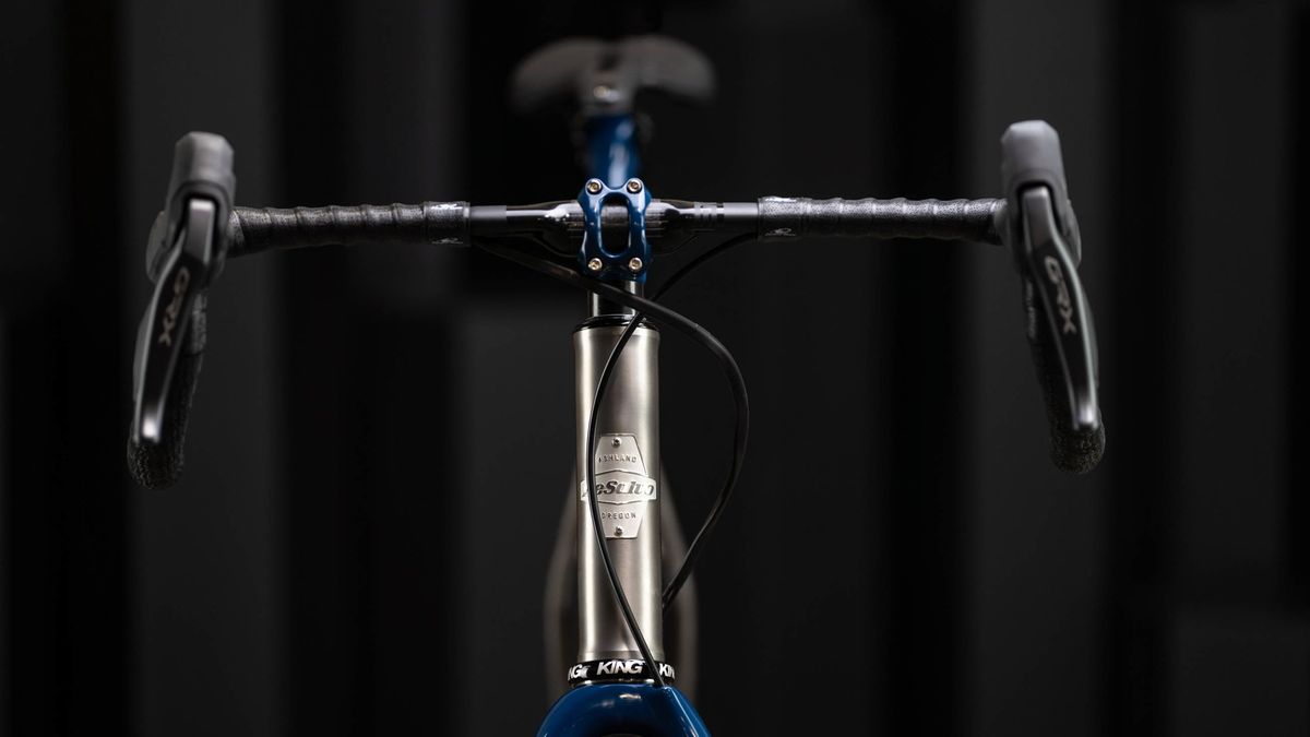 Enve Builders Roundup 2022 - Desalvo Titanium Gravel Bike