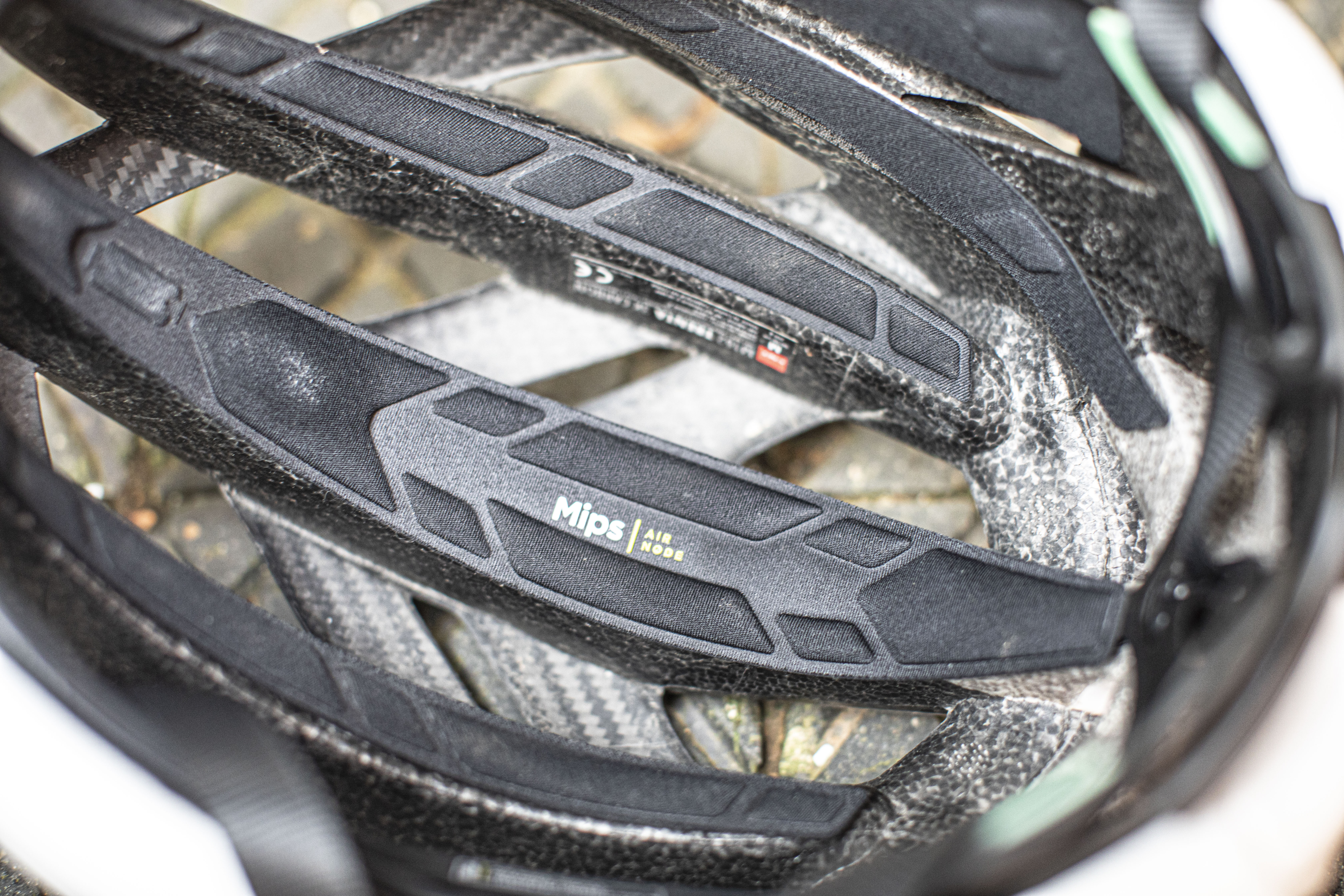 Met Trenta 3k Carbon helmet