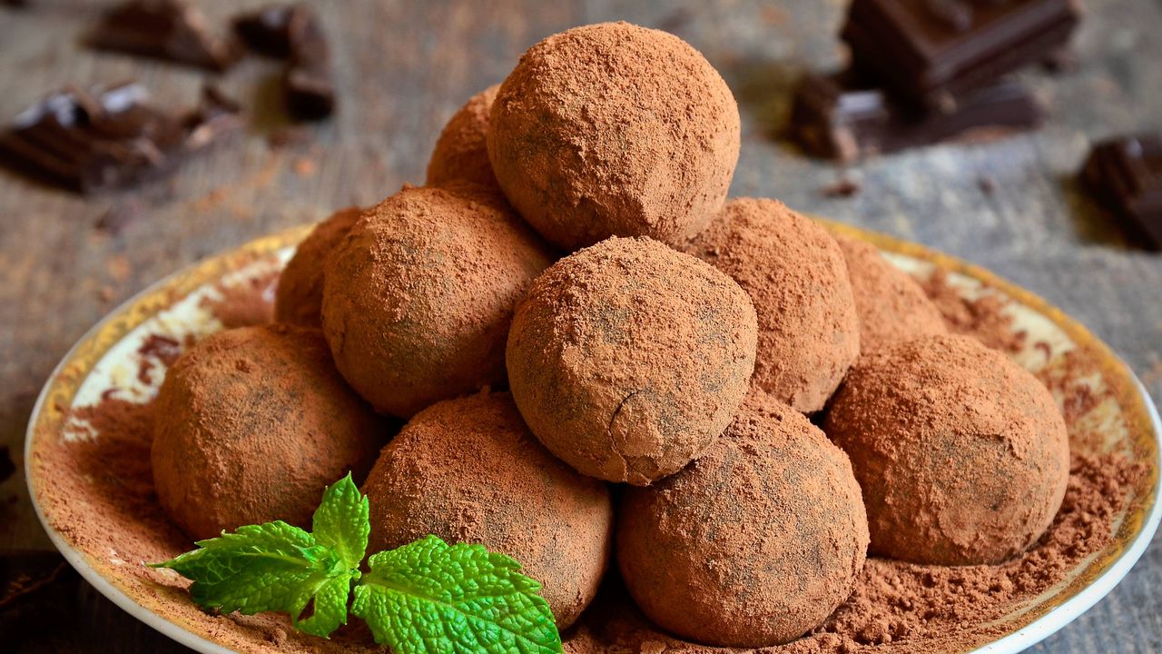 Gordon Ramsay&#039;s mint chocolate truffles 