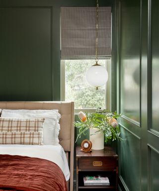 Dark green glossy bedroom