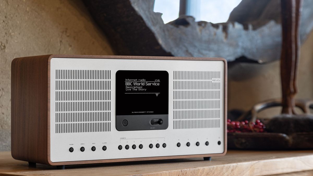 Revo SuperConnect Stereo