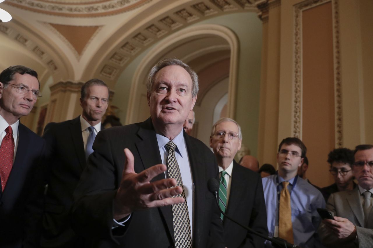 Sen. Mike Crapo joins Republicans to back a financial deregulation bill. 