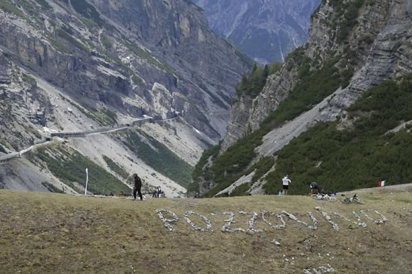 Some people came early to motivated Domenico Pozzovivo (Colnago - CSF Inox)
