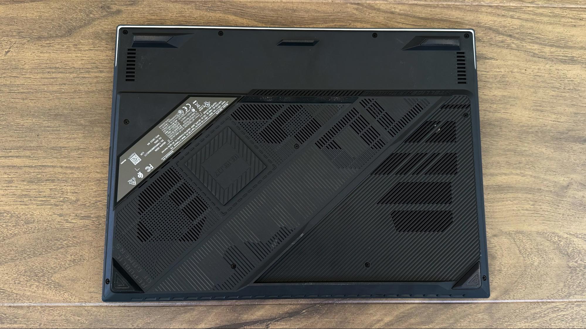 Asus ROG Strix G16 (2025)