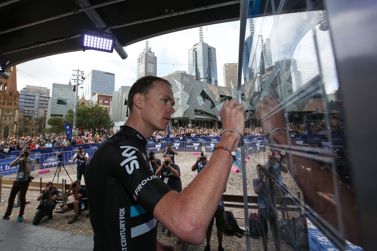 Chris Froome signs on