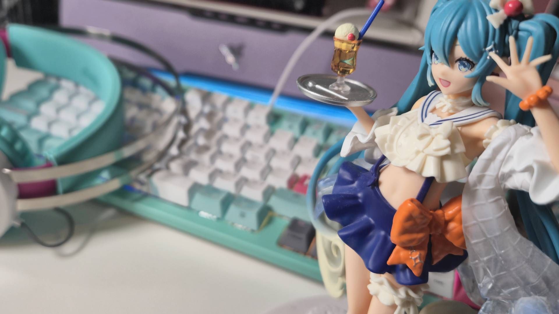 Hey Hatsune Miku nerds, the entirety of the sickenly cute Asus PC accessory line is part of Prime Day