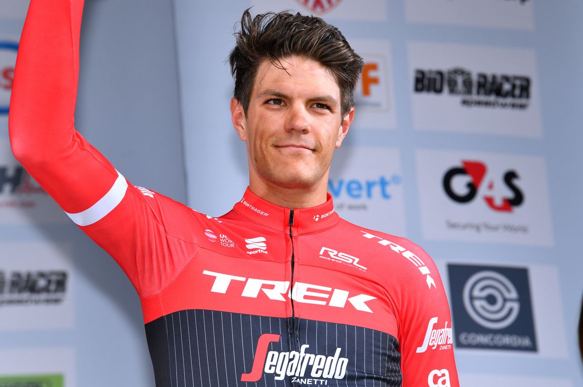 Jasper Stuyven (Trek-Segafredo) waving