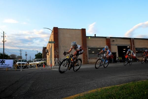 Nicky Wangsgard (Roosters) leads the field early in the race