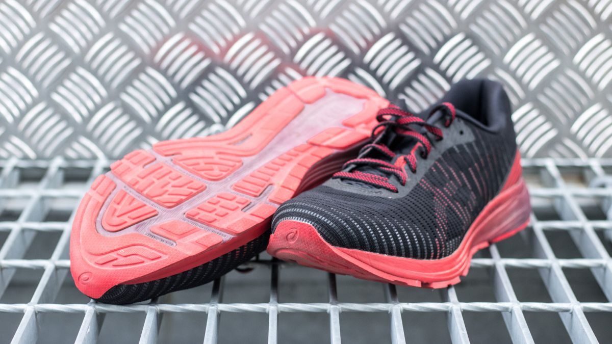 asics-dynaflyte-3-top-and-bottom