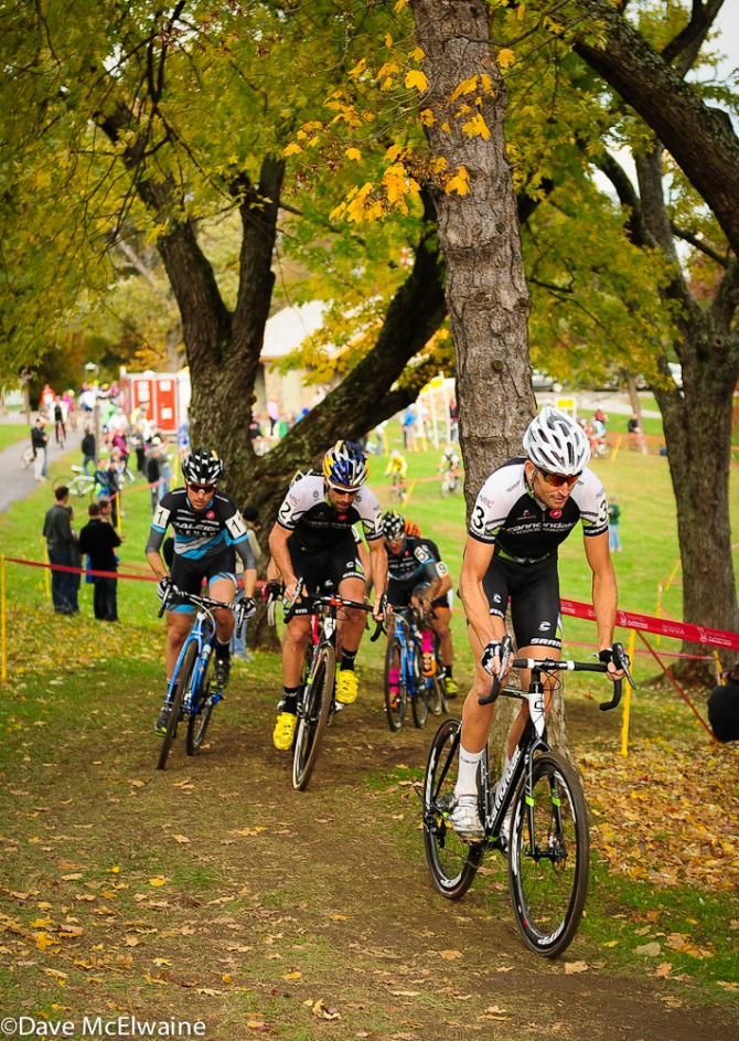 Ryan Trebon (Cannondale/ Cyclocrossworld.com) leading on lap one at Devou Park