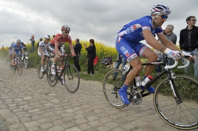 (From R) Belgium's David Boucher (FDJ), Belgium's Kenny Dehaes (Lotto-Belisol), France's Benoit Jarrier (Bretagne-Seche Environnement), Belgium's Tim De Troyer (Wanty Groupe Gobert) and France's Clement Koretzky (Bretagne-Seche Environnemen