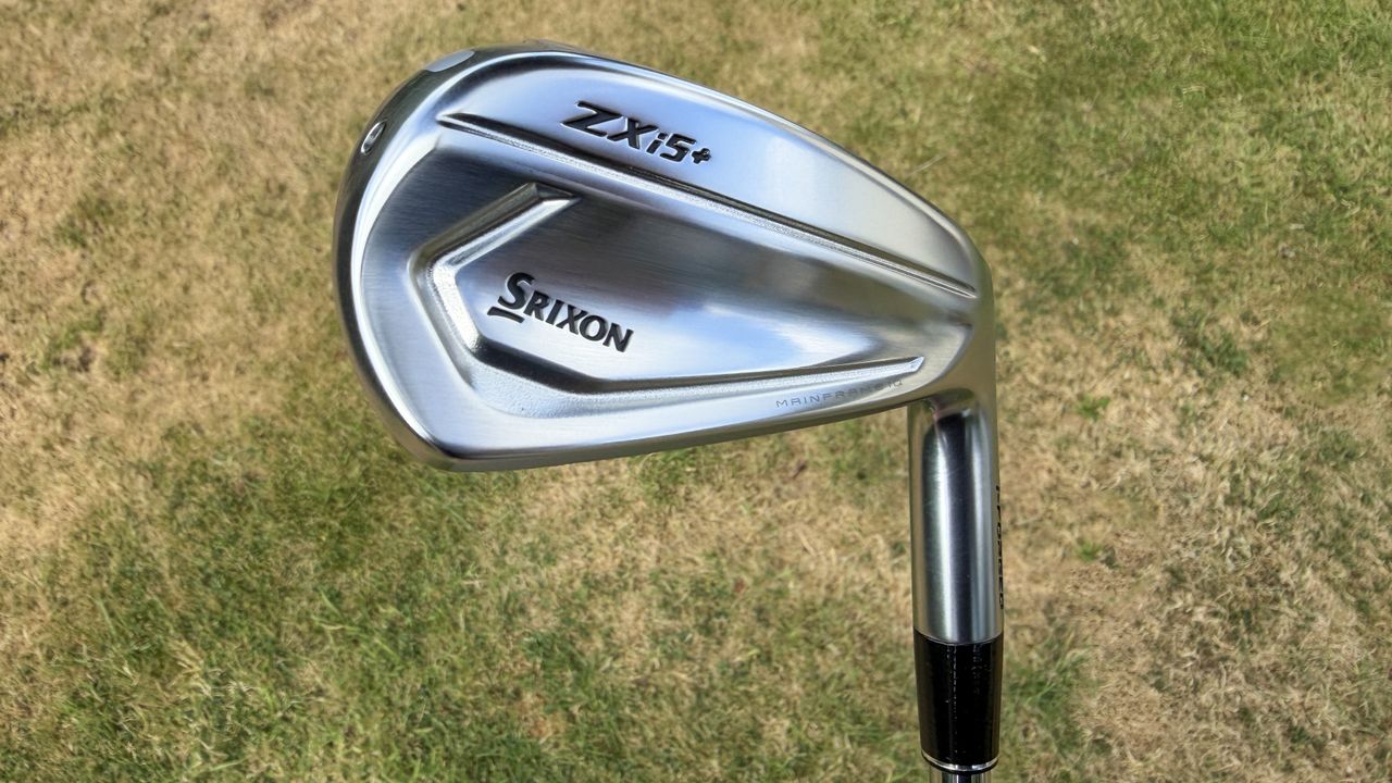 Photo of the Srixon ZXi5+ Iron