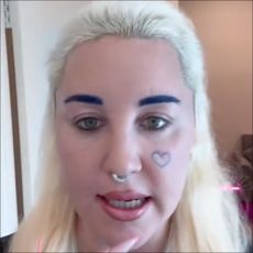 Amanda Bynes discusses her "new look" on TikTok.