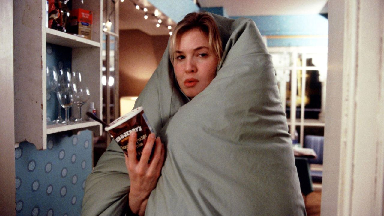 RENEE ZELLWEGER as BRIDGET JONES&#039;S DIARY (2001)