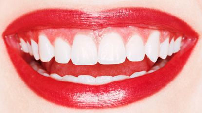 red lipstick and white teeth - best lipstick to make teeth look whiter