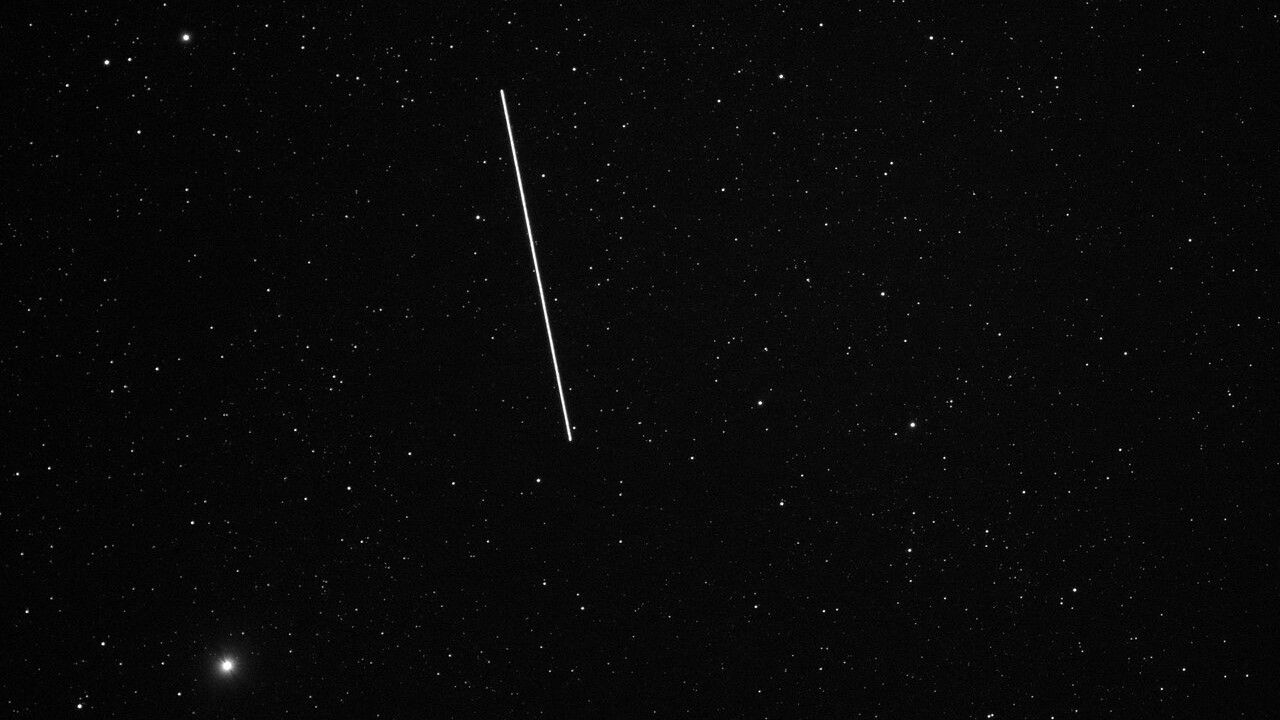 BlueWalker 3 passes through the view of Oukaimeden Observatory in Morocco.