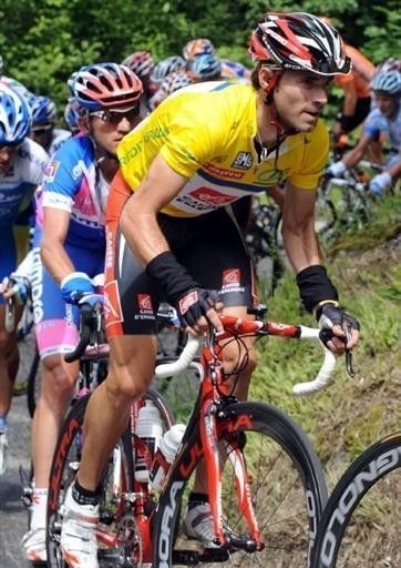 Alejandro Valverde's lead was never seriously threatened on the final stage.
