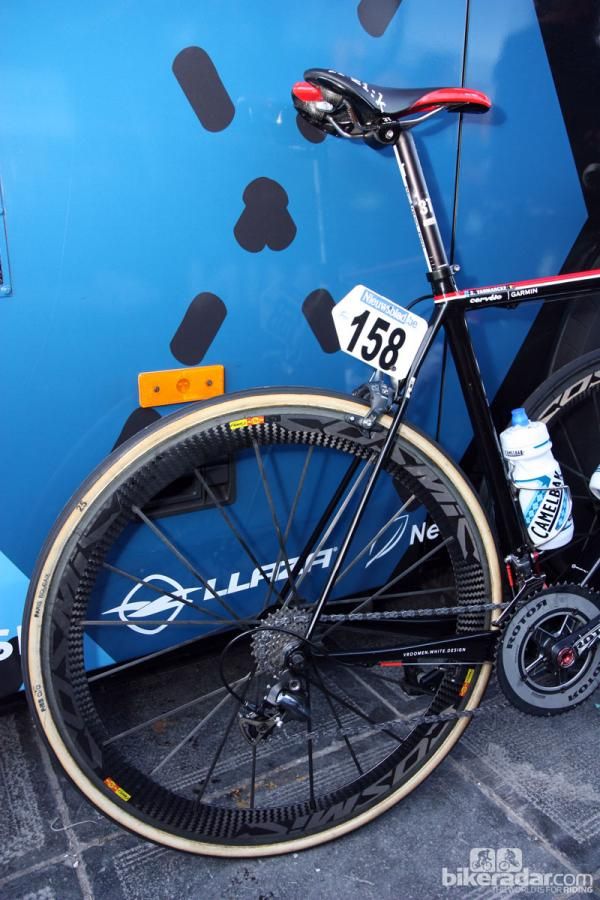 Garmin-Barracuda team sponsor Cerv&eacute;lo was arguably the pioneer of the giant chain stay, tiny seat stay design movement. It worked back then, and it still works really well now.