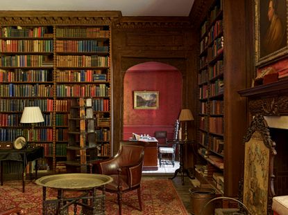 Fig 6: The library in the 1420s range. West Horsley Place in Surrey, property of the West Horsley Place Trust. Phto by Paul Highnam for Country Life. ©Country Life