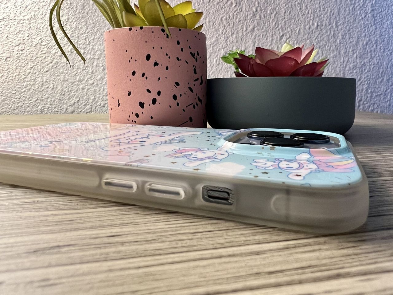 Sonix Magsafe Iphone Case Volume Buttons
