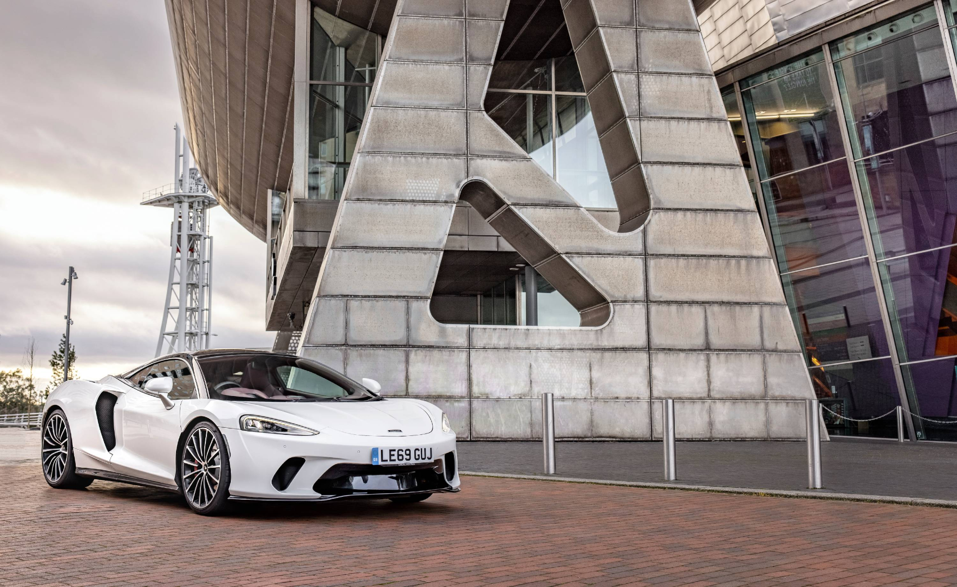 The new McLaren GT is a supercar designed for comfort and speed