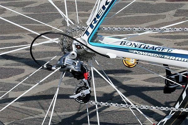 The rear derailleur is fitted with ceramic bearings