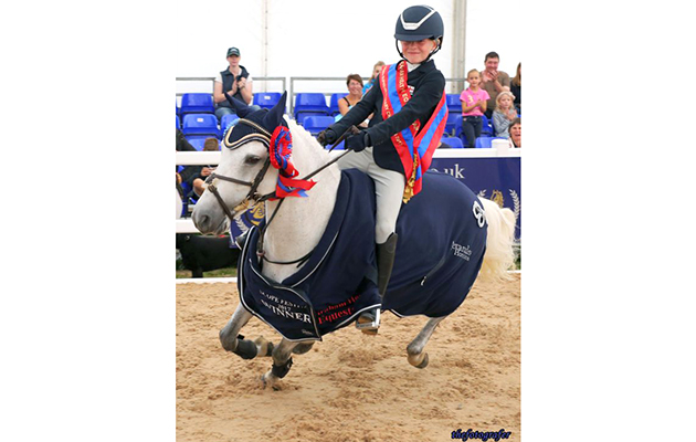 Izabella Rogers Riding Whinney Lass Graham Heath Equestrian 128cm Primary PRES2324