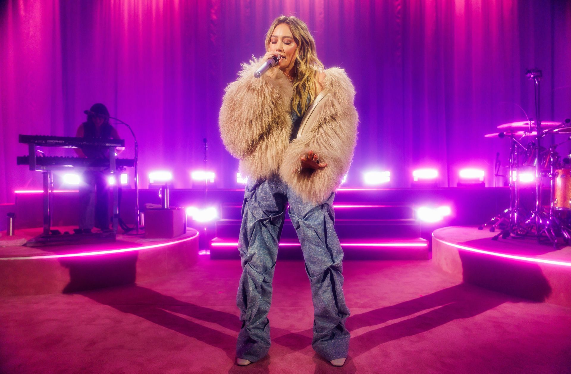 Hilary Duff's Nostalgic Concert Tour Costumes Are What Dreams Are Made