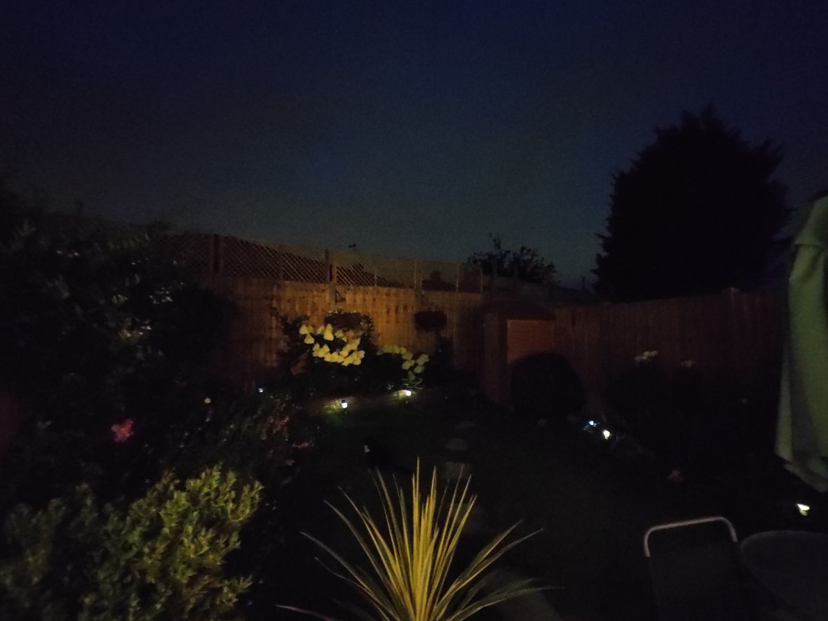 Photos taken on the Nubia Red Magic 7s Pro