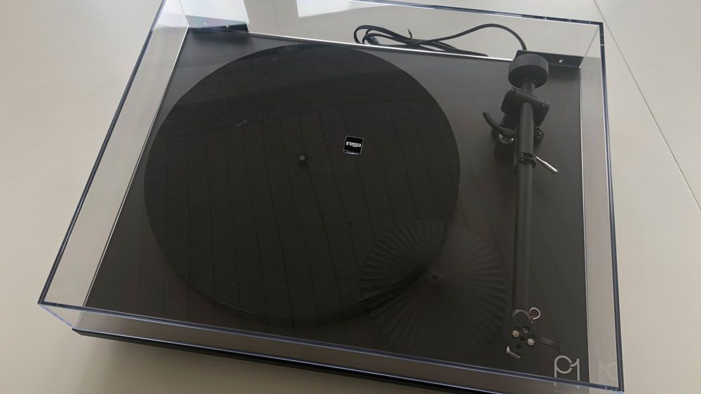 Rega Planar PL1 review the best affordable turntable you can get