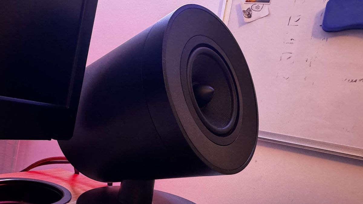 Razer Nommo V2 Pro speakers
