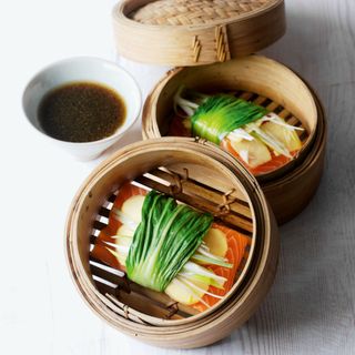 Steamed Pak Choi and Ginger-Wrapped Salmon