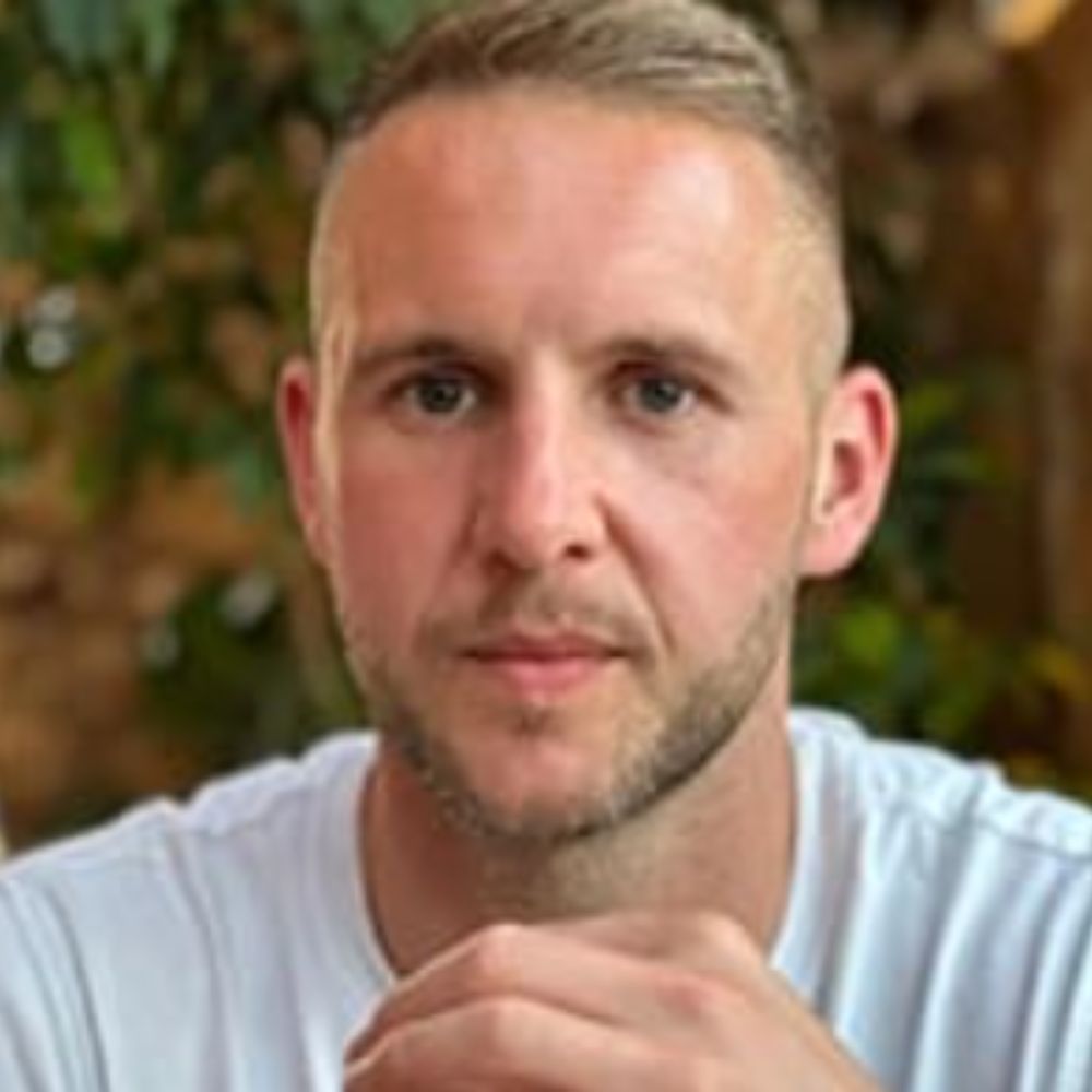 A headshot of Daniel Heayberd