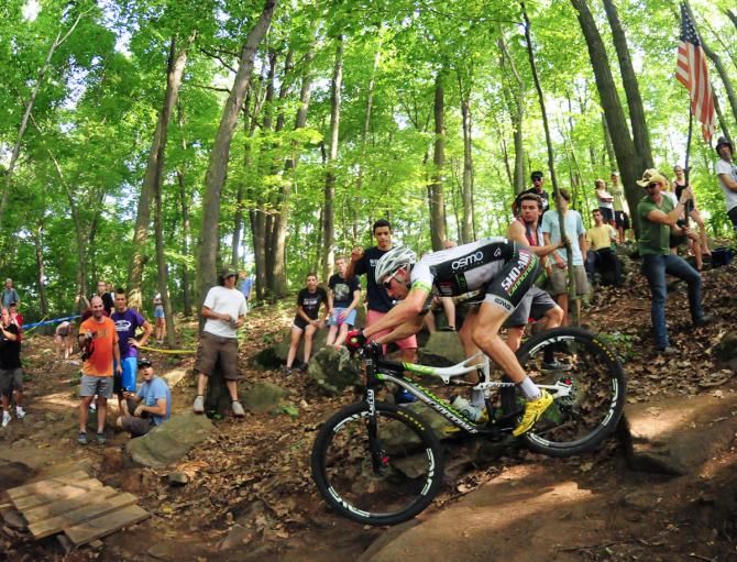 Jeremiah Bishop (Sho-Air/Cannondale) is a master of riding drops and rocky trails